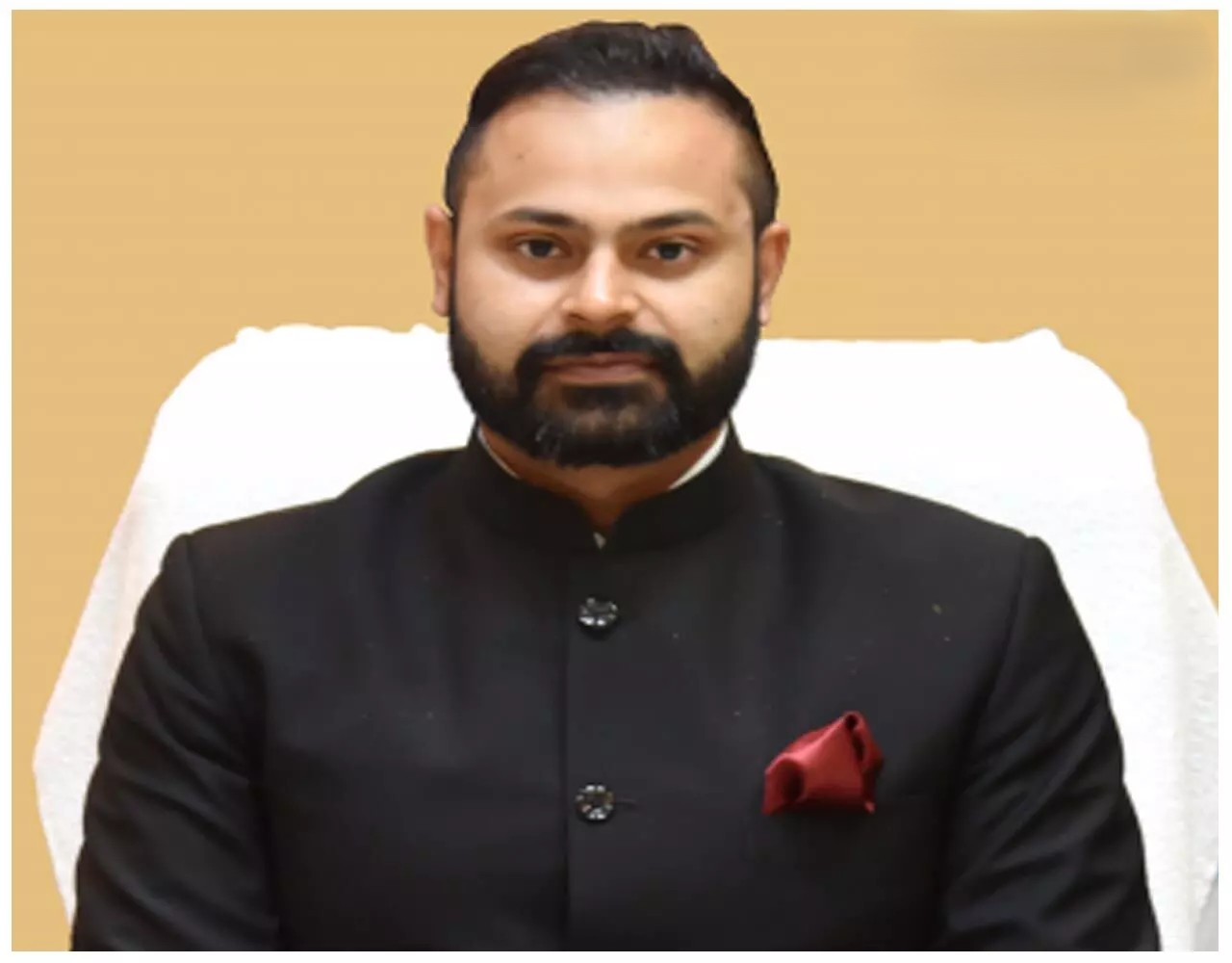 Dr Saransh Mittar